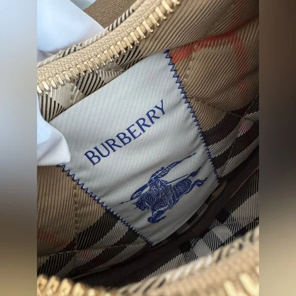 Burberry Horseshoe cross body bag - Picture 13 of 16